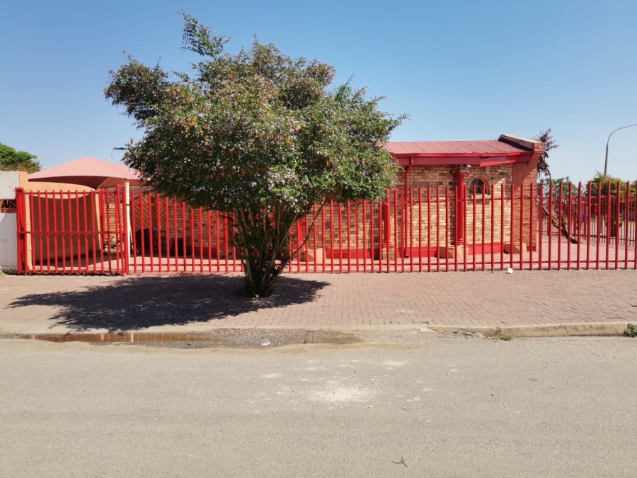 3 Bedroom Property for Sale in Karlienpark North West
